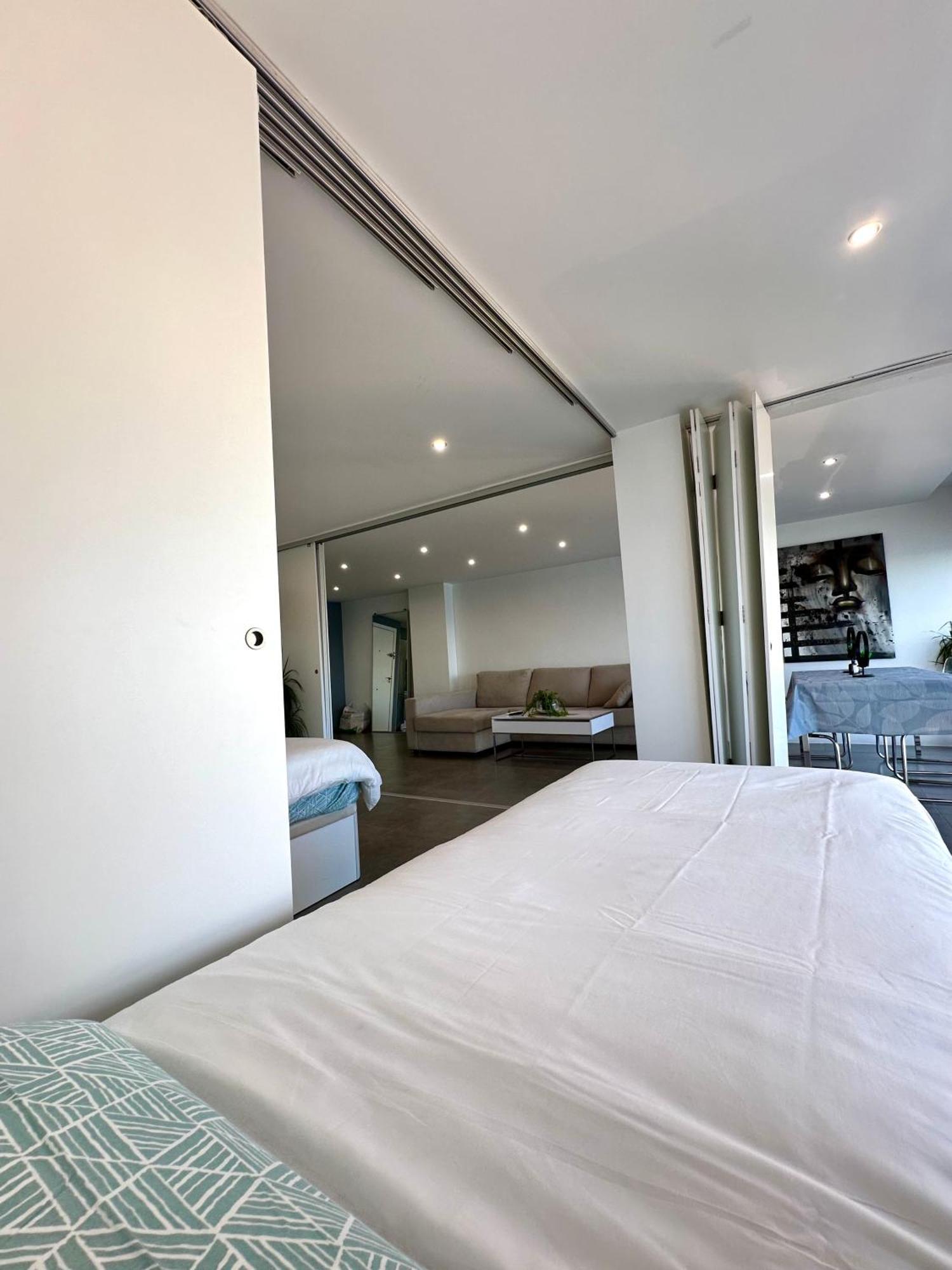 Lotus Apartment Alicante Exteriör bild